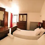 Casa Dell'angelo Custode 게스트하우스 3*